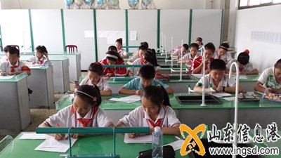 學(xué)生習(xí)作比賽照片_副本.jpg