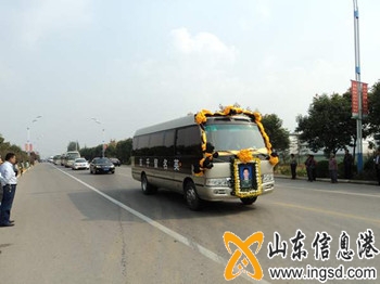 DSC00379_.jpg
